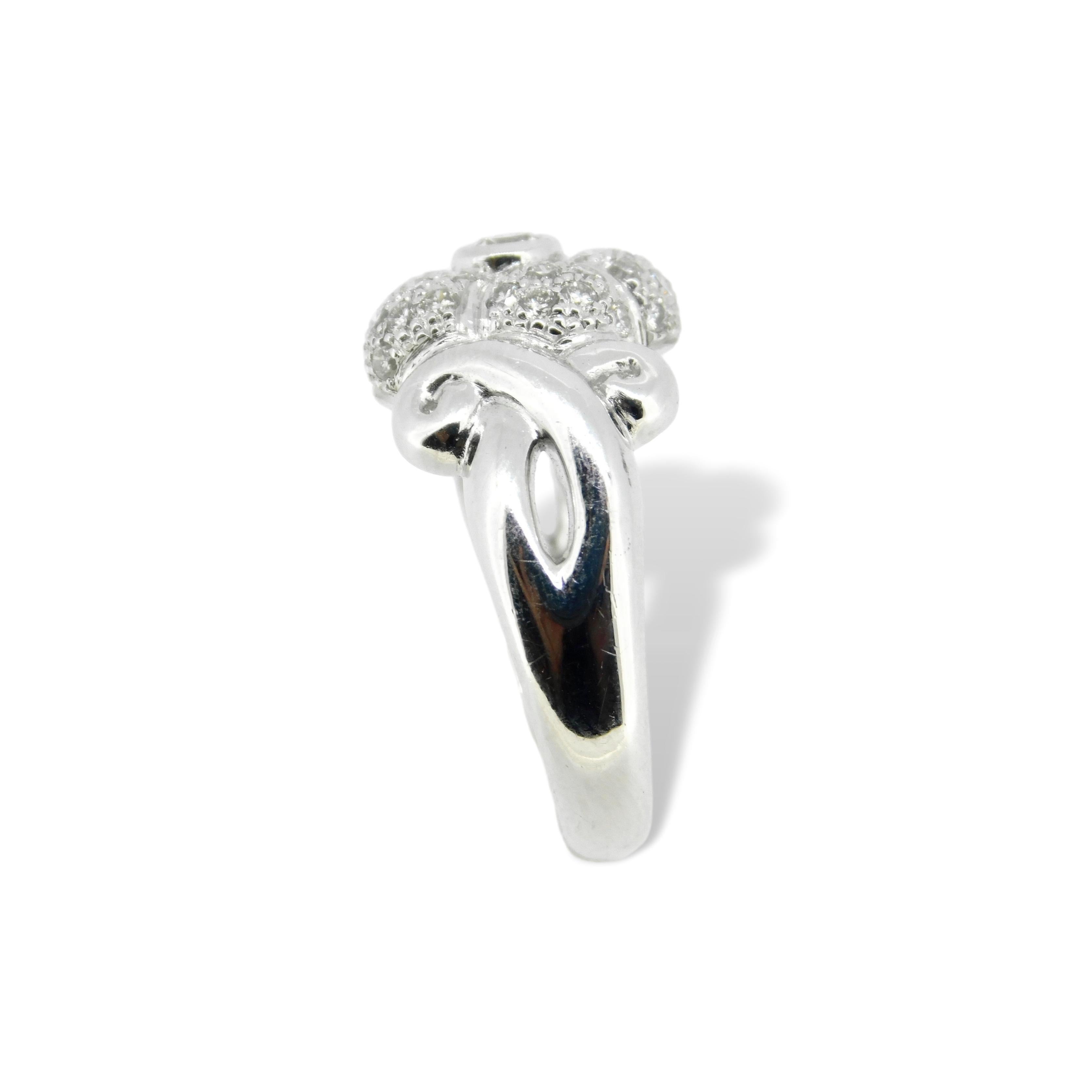 Brilliant Cut 18K White Gold Diamond Flower Ring .75ct For Sale