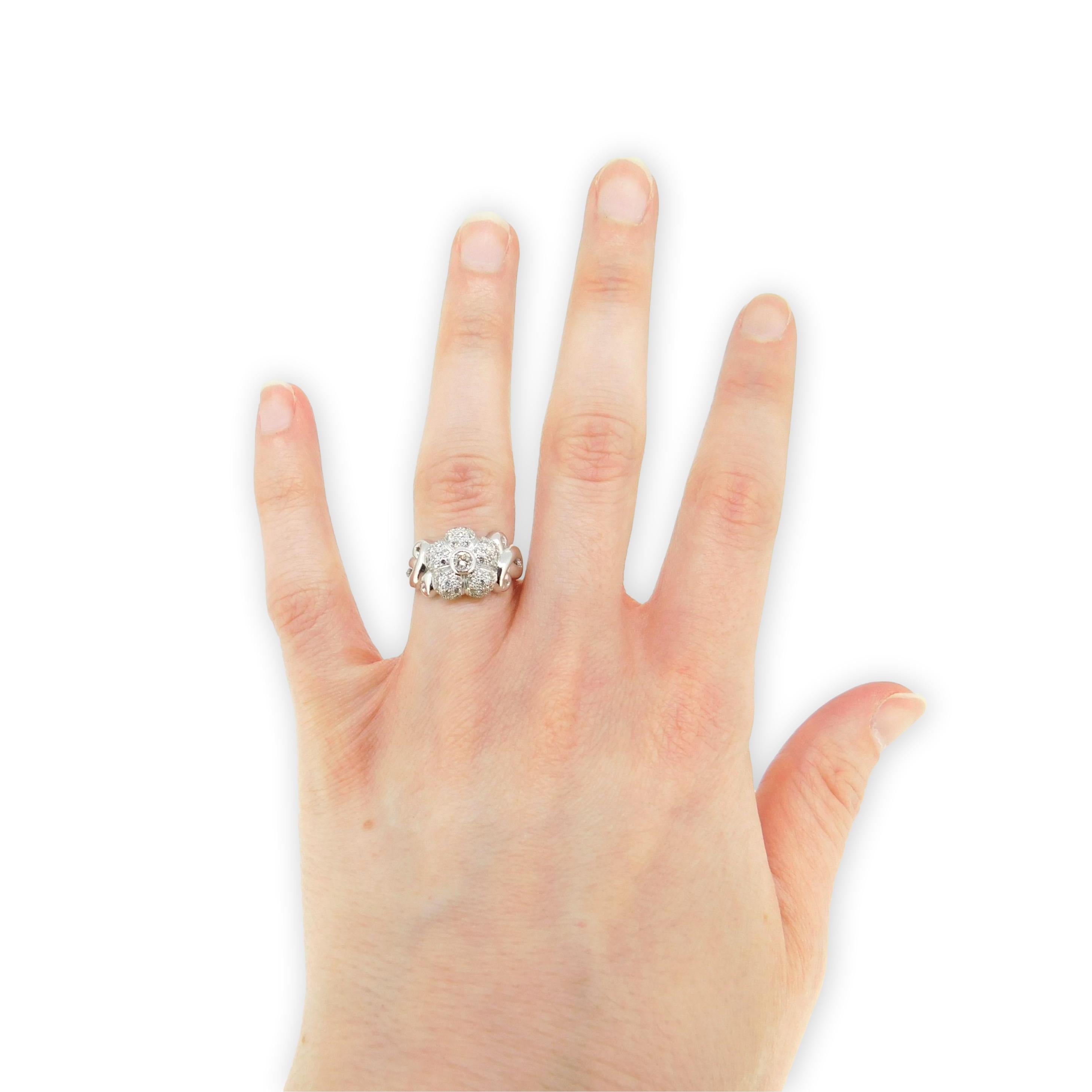 Women's 18K White Gold Diamond Flower Ring .75ct For Sale