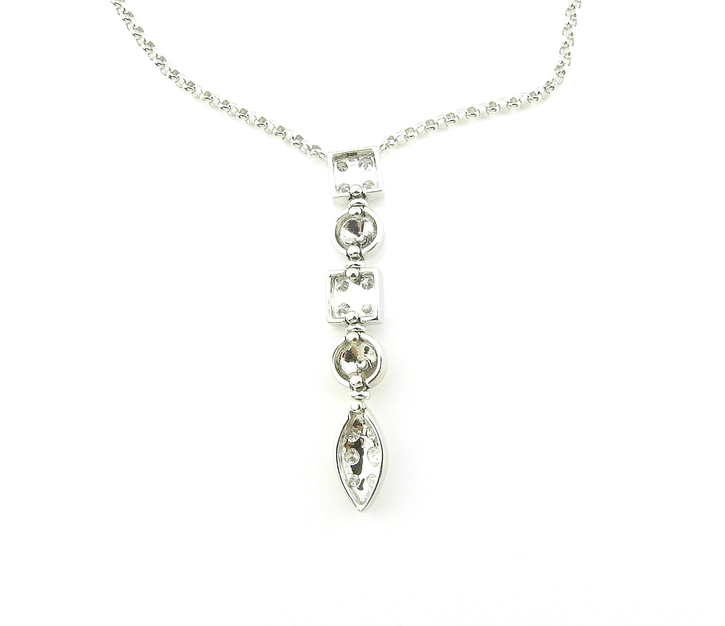 18 Karat Weißgold Diamant Geometrische Halskette mit baumelndem Anhänger im Angebot 2