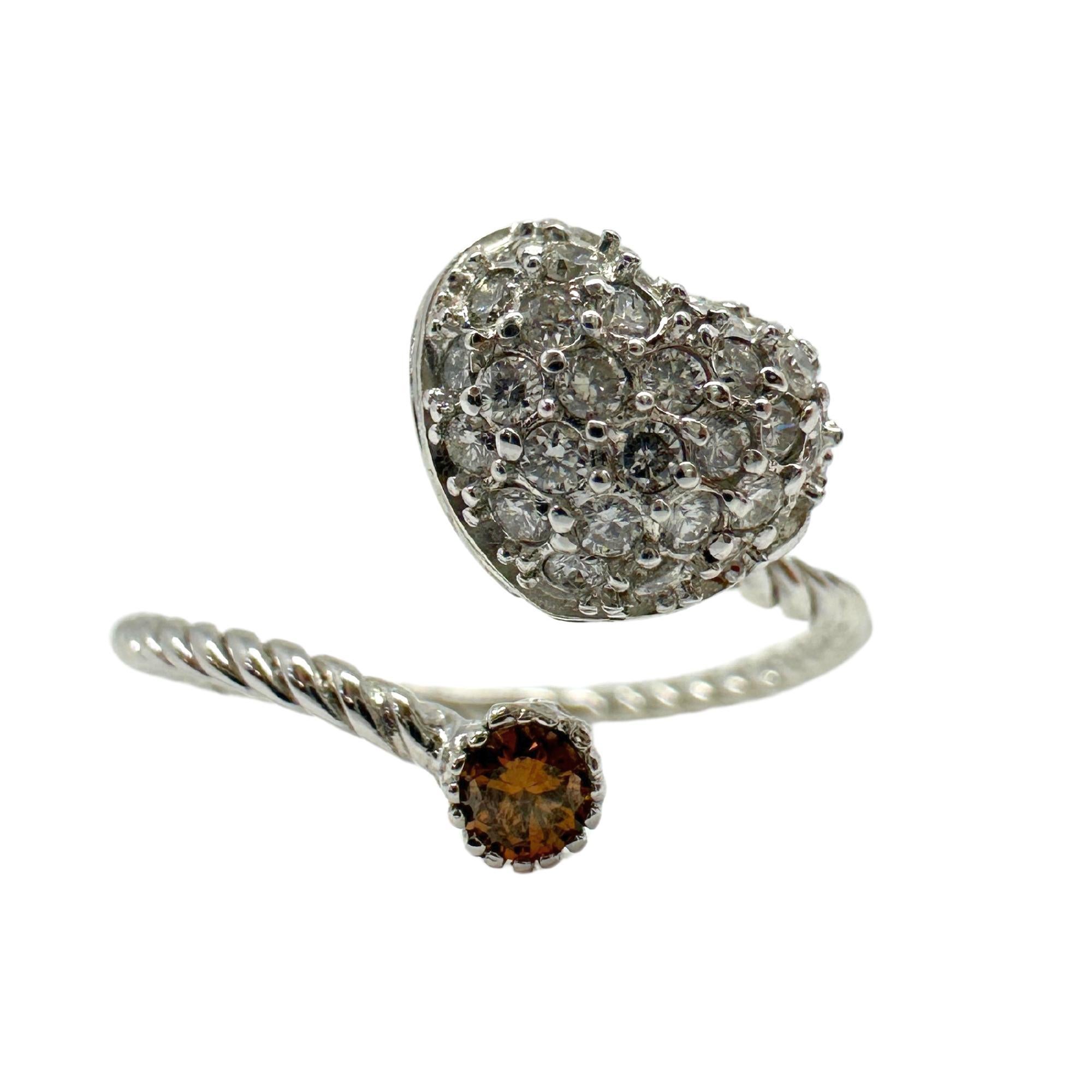 18K White Gold Diamond Heart Bypass Ring In Good Condition For Sale In New York, NY
