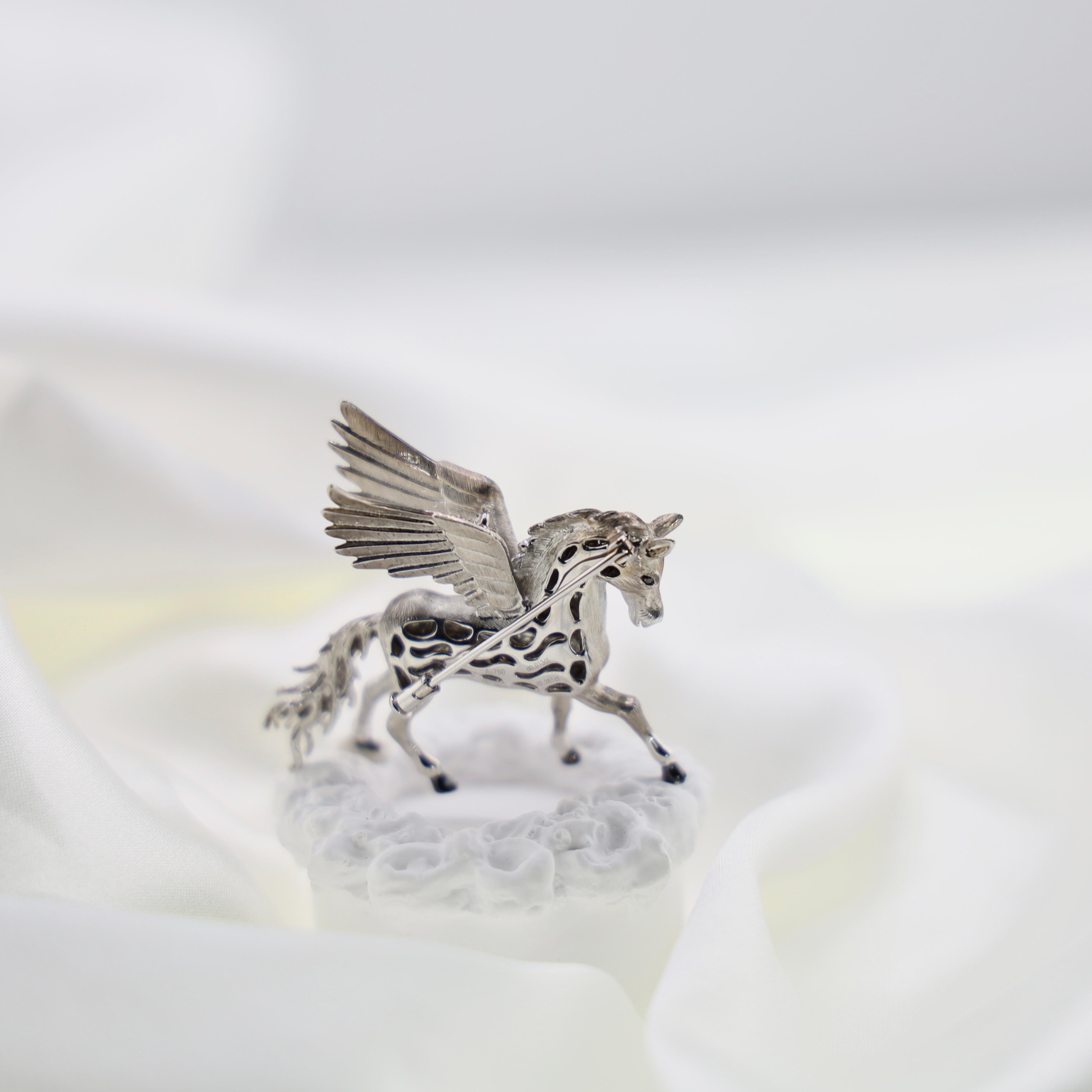 18K White Gold Diamond Horse Brooch & Pendant For Sale 4