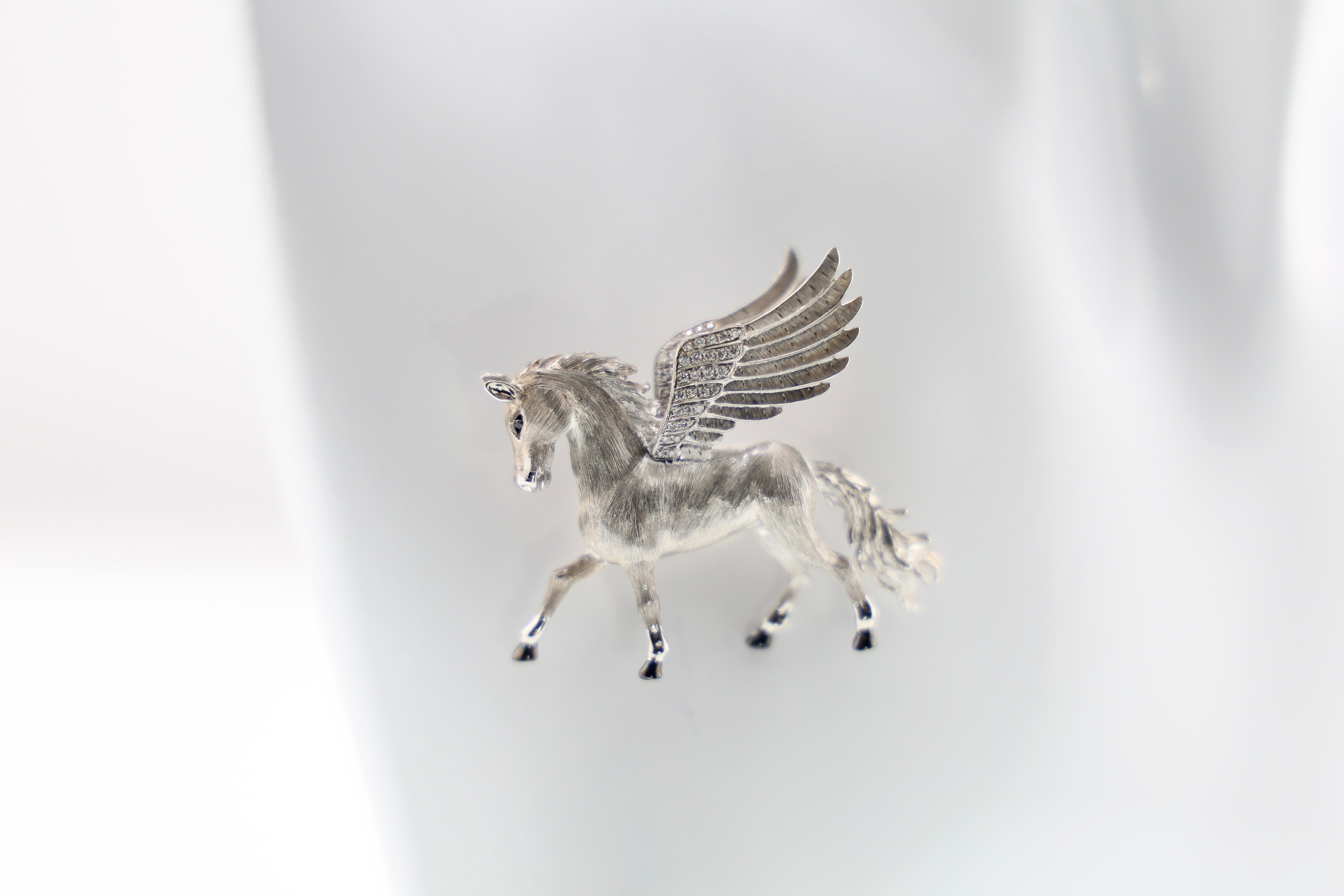 18K White Gold Diamond Horse Brooch & Pendant For Sale 3