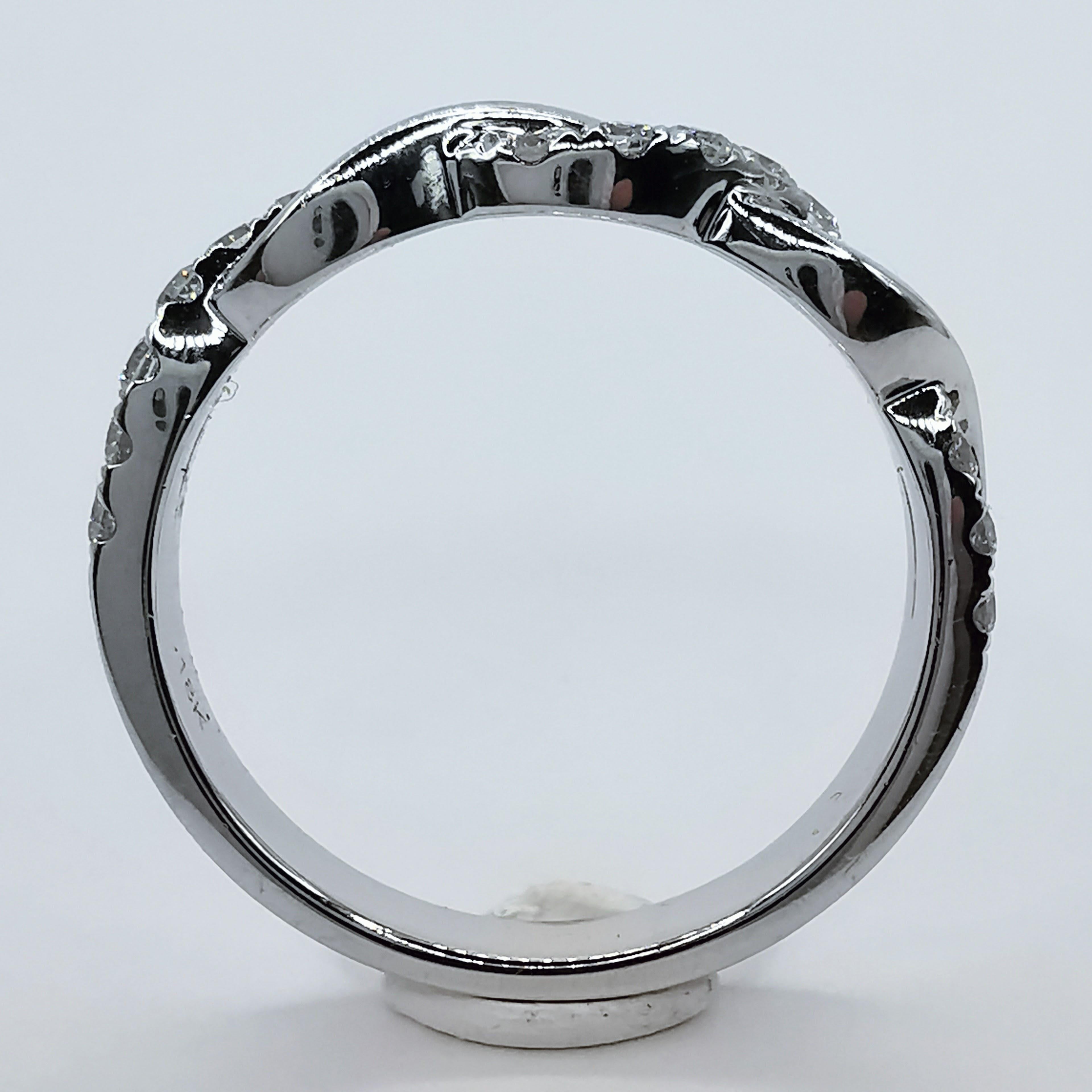For Sale:  18K White Gold Diamond Interlaced Pavé Infinity Band Wedding Ring 4