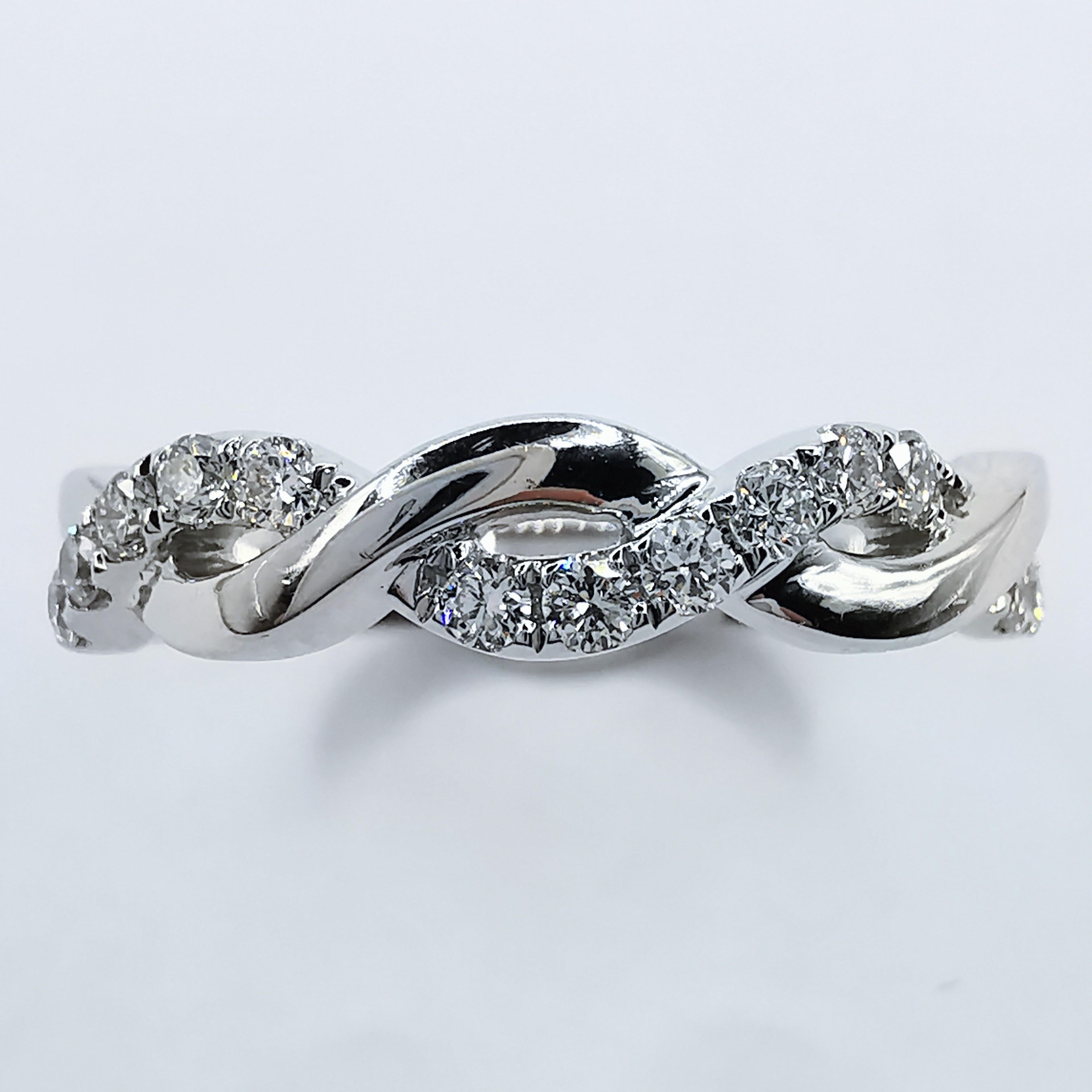 For Sale:  18K White Gold Diamond Interlaced Pavé Infinity Band Wedding Ring 6