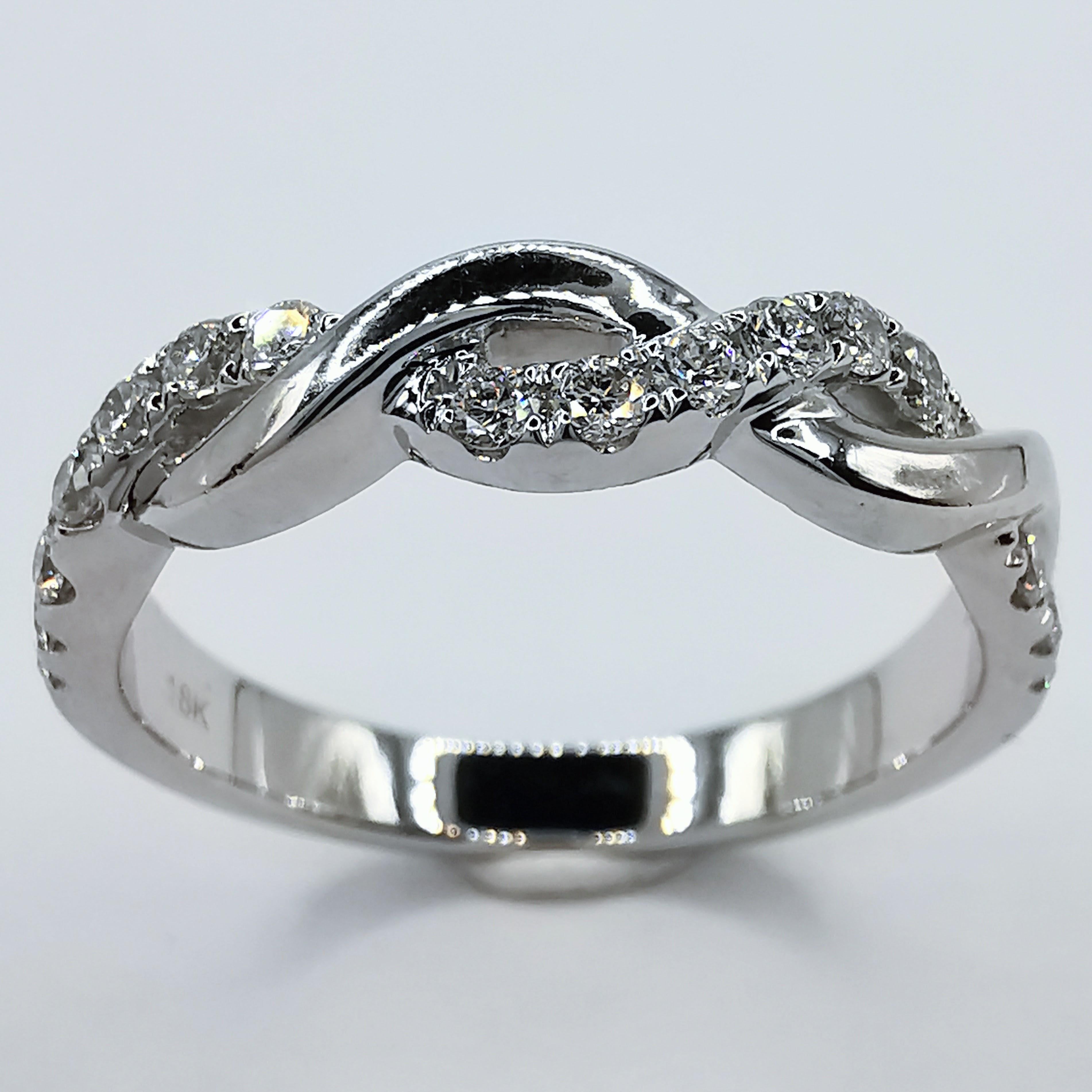 For Sale:  18K White Gold Diamond Interlaced Pavé Infinity Band Wedding Ring 5