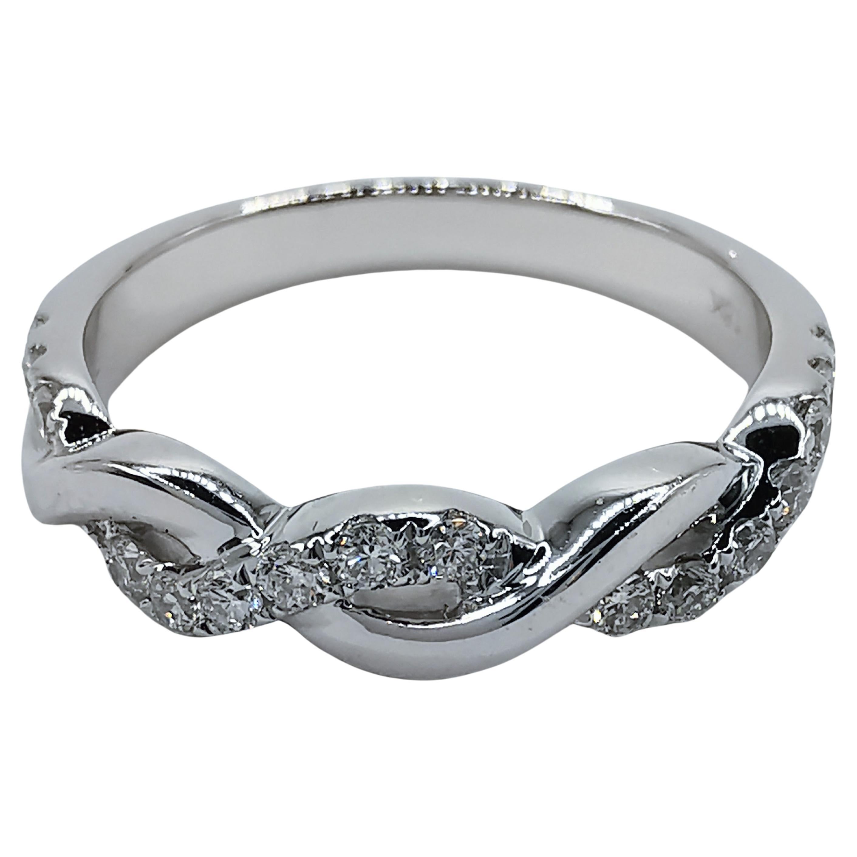 Bague de mariage en or blanc 18 carats, pavé entrelacé de diamants, à motif d'infini