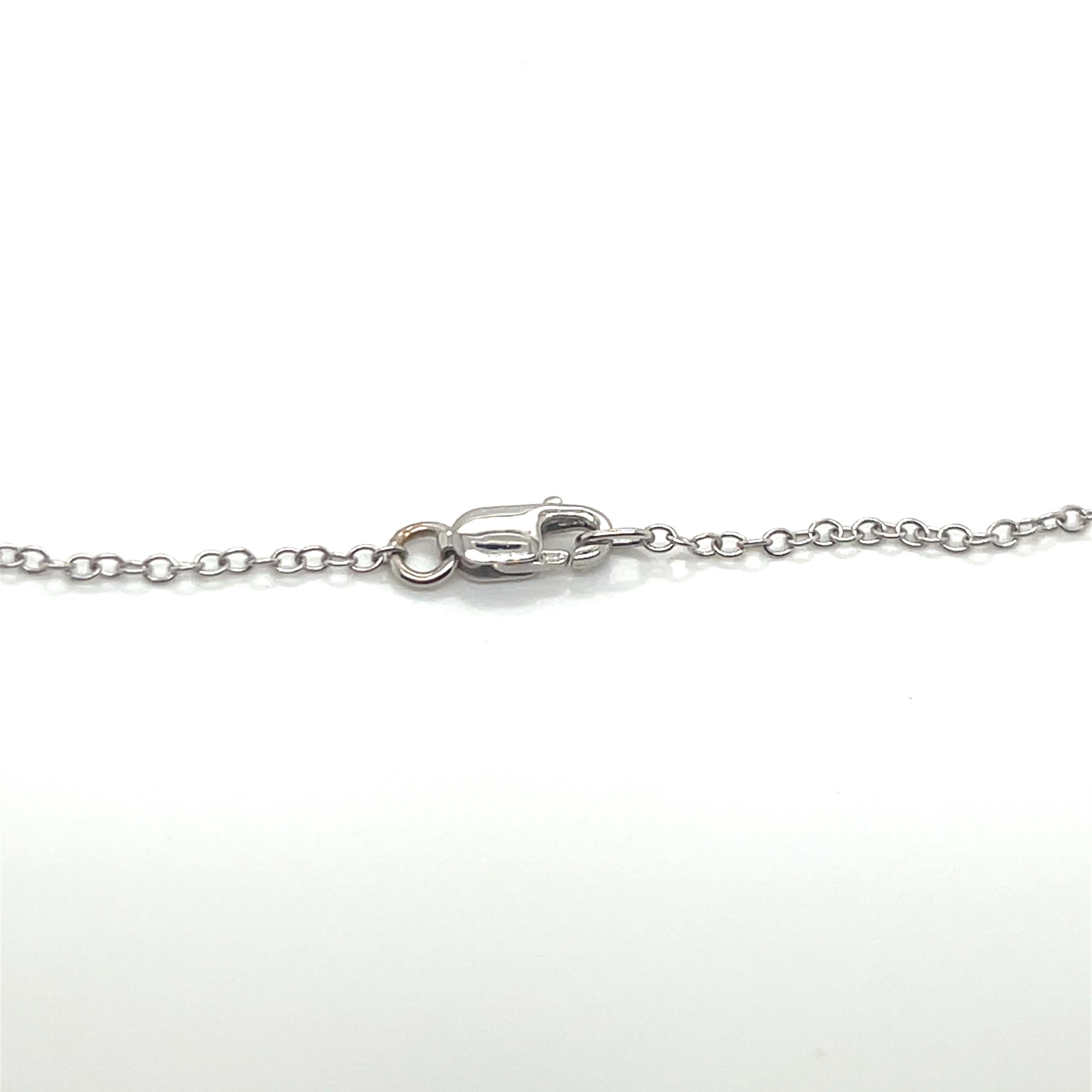 Collier pendentif clé en or blanc 18K avec diamants en vente 1