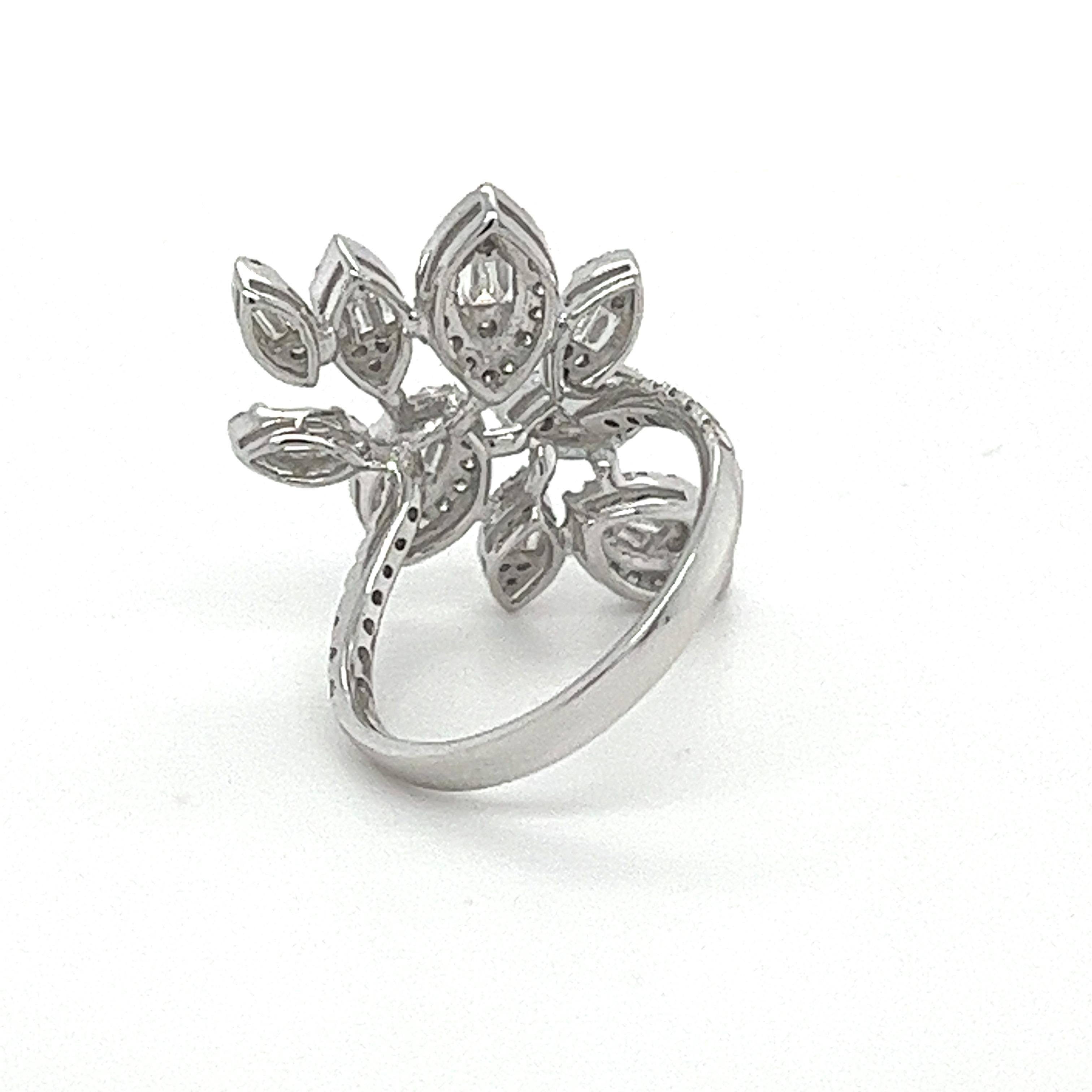 Emerald Cut 18K White Gold Diamond Leaf Ring For Sale