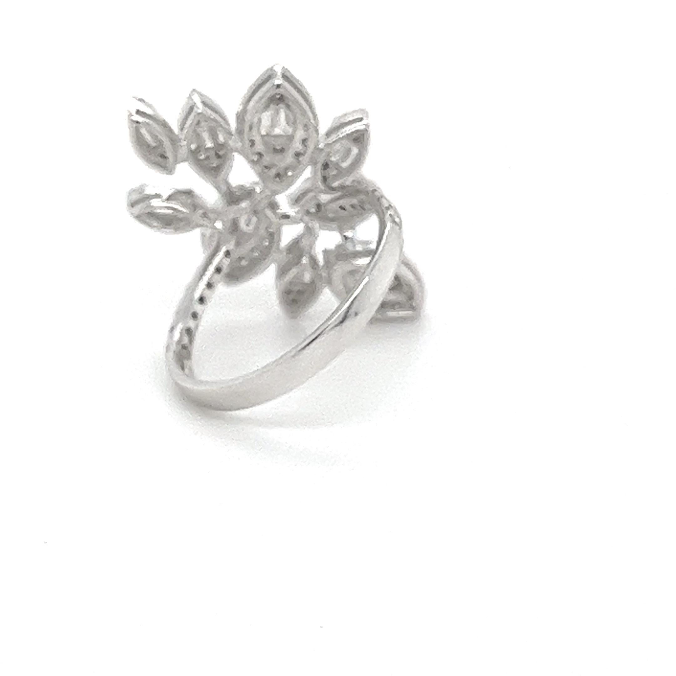 Women's or Men's 18K White Gold Diamond Leaf Ring For Sale