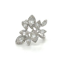 18K White Gold Diamond Leaf Ring