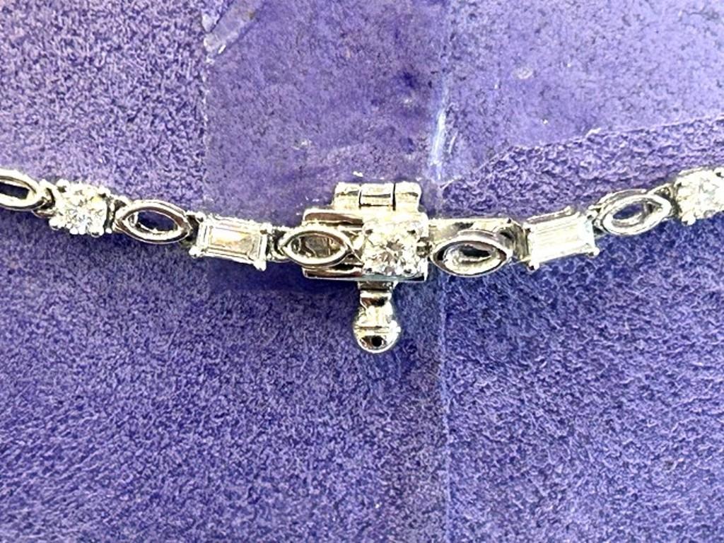 18K Weißgold Diamant Mixed Cut Blume Station Tennis Halskette 5,78 Karat im Zustand „Gut“ im Angebot in Beverly Hills, CA