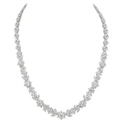 Collier en or blanc 18 carats serti de diamants – Diamants totalisant 20,54 carats