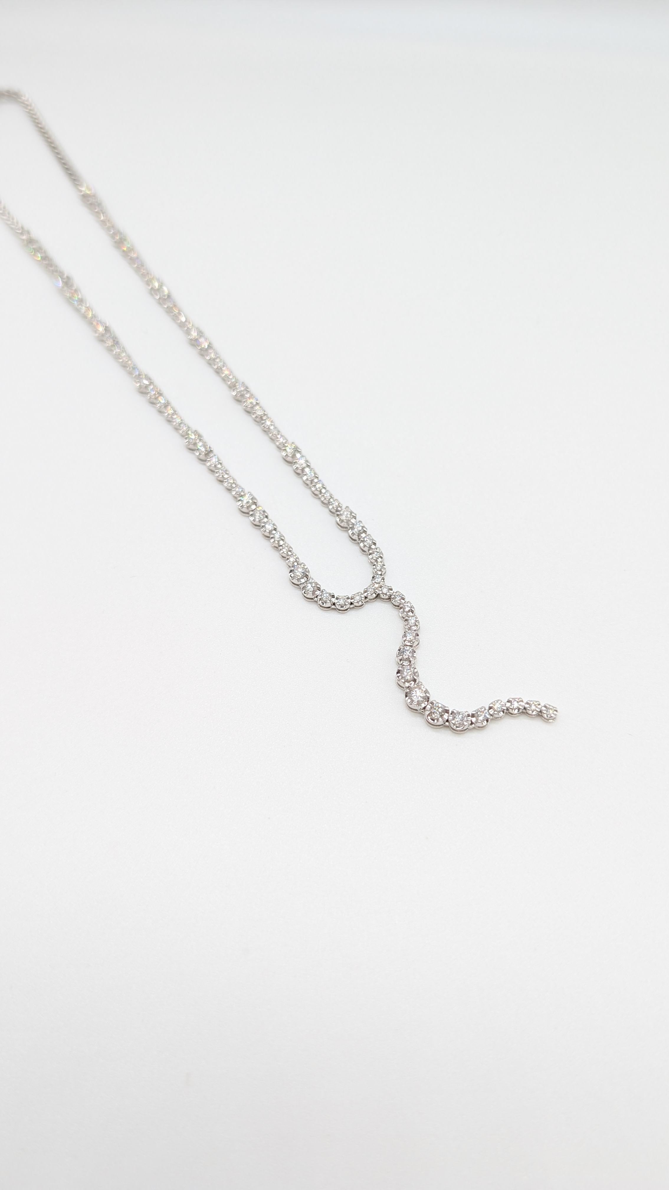18K Weißgold Diamant-Halskette - 3,83ct natürliche Diamanten G-H VS2 im Angebot 1