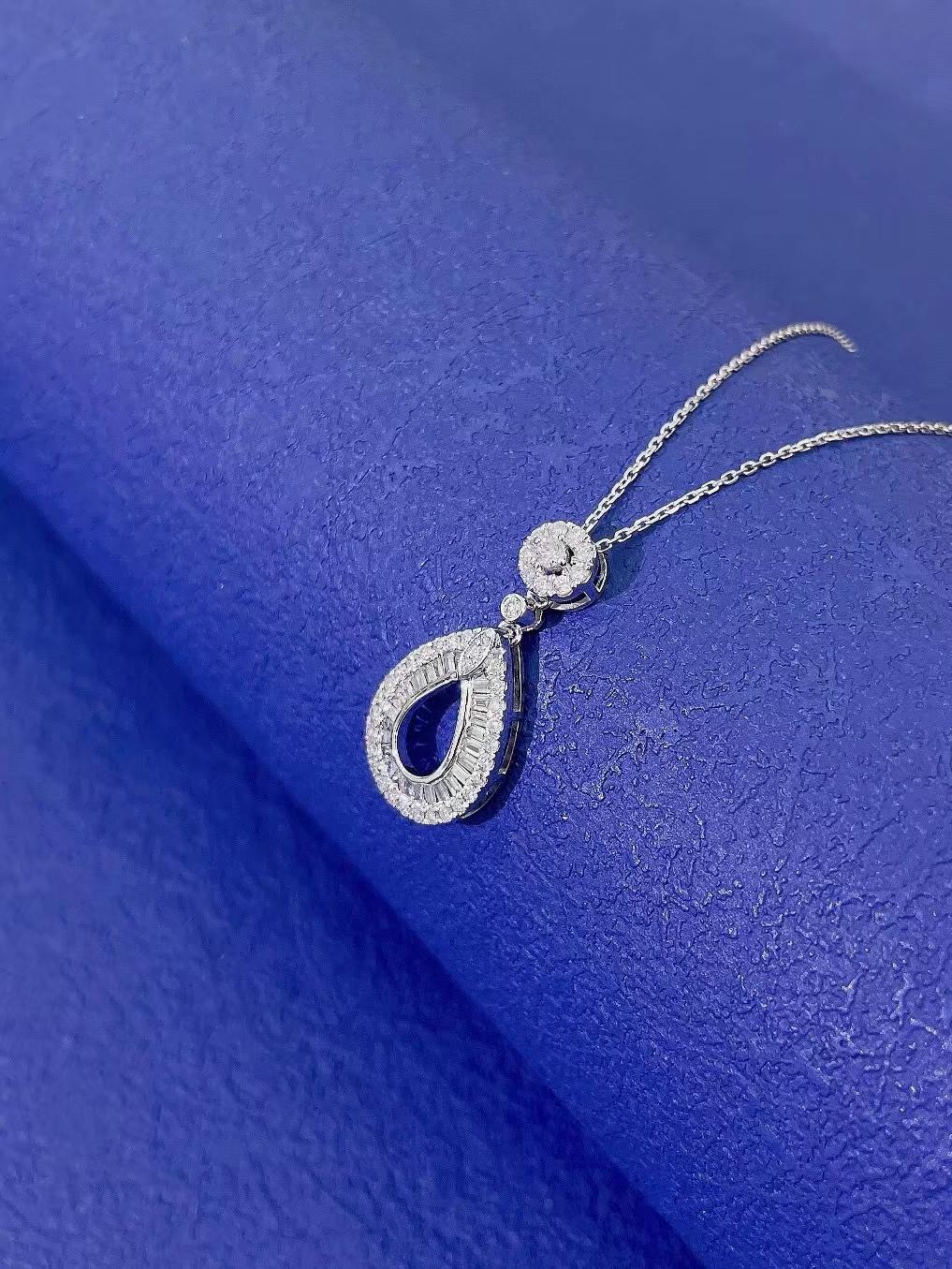 Modern 18K White Gold Diamond Necklace For Sale