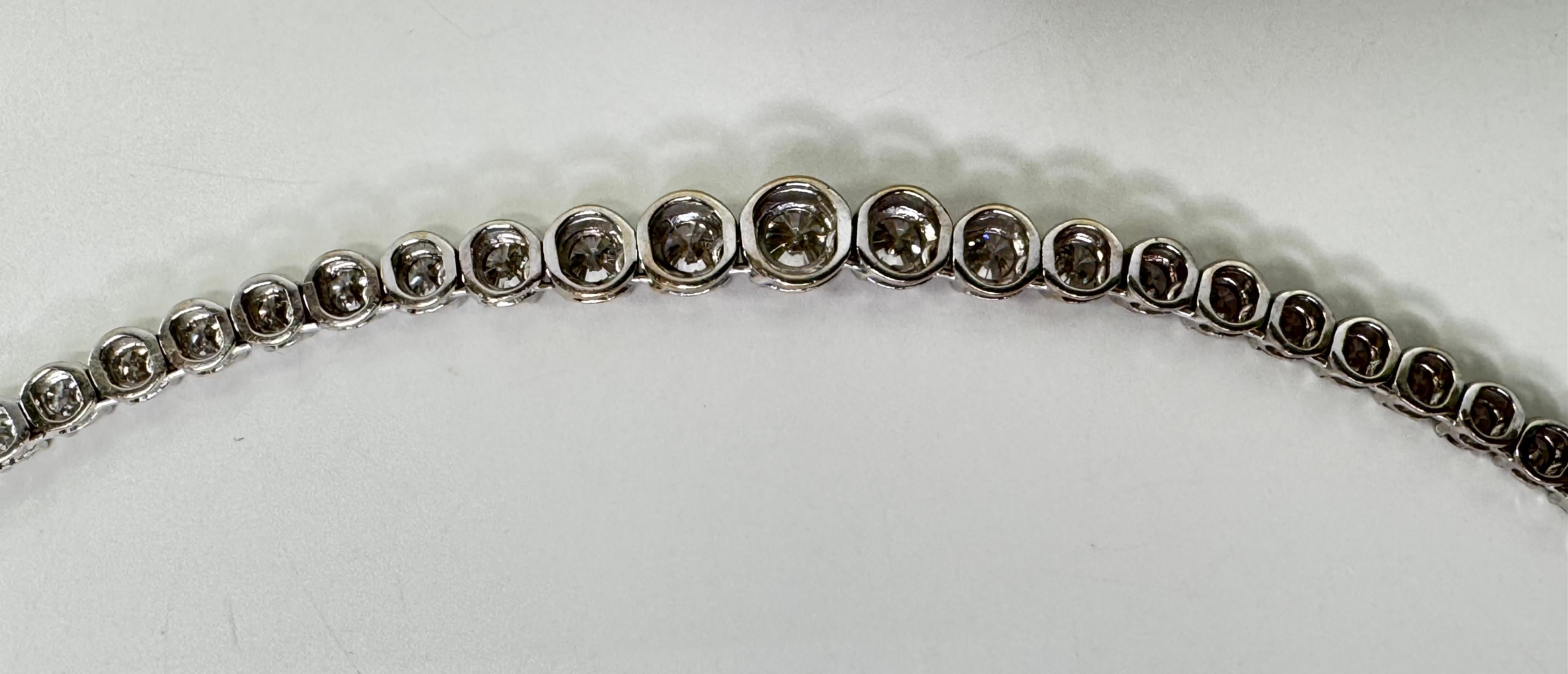 Collana di diamanti in oro bianco 18k in vendita 3