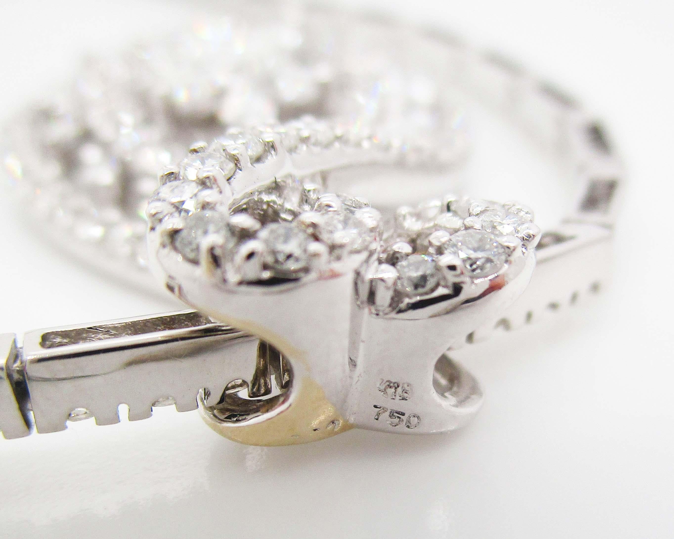 18 Karat Gold Diamond Necklace with Removable 18 Karat Diamond Teardrop Pendant For Sale 2