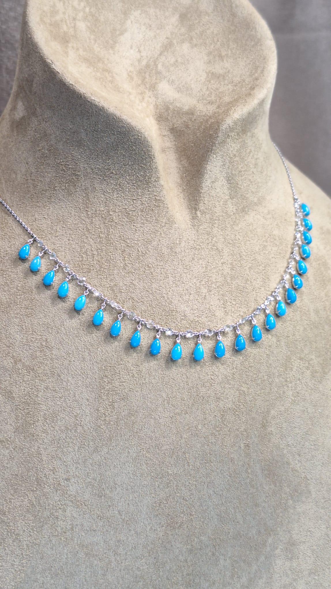 18K White Gold Diamond Necklace with Turquoise In New Condition For Sale In Central, HK