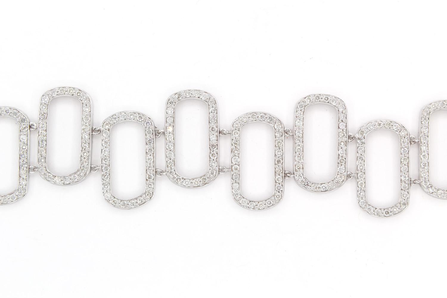 18k White Gold & Diamond Oval Link Bracelet 4.20ctw G-H/VS2-SI1 For Sale 2