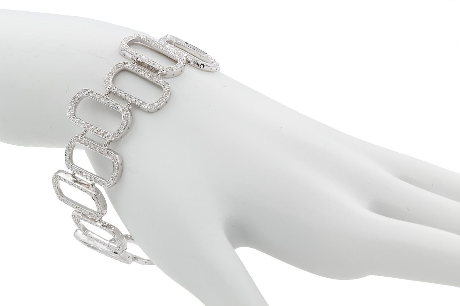 18k White Gold & Diamond Oval Link Bracelet 4.20ctw G-H/VS2-SI1 For Sale 3