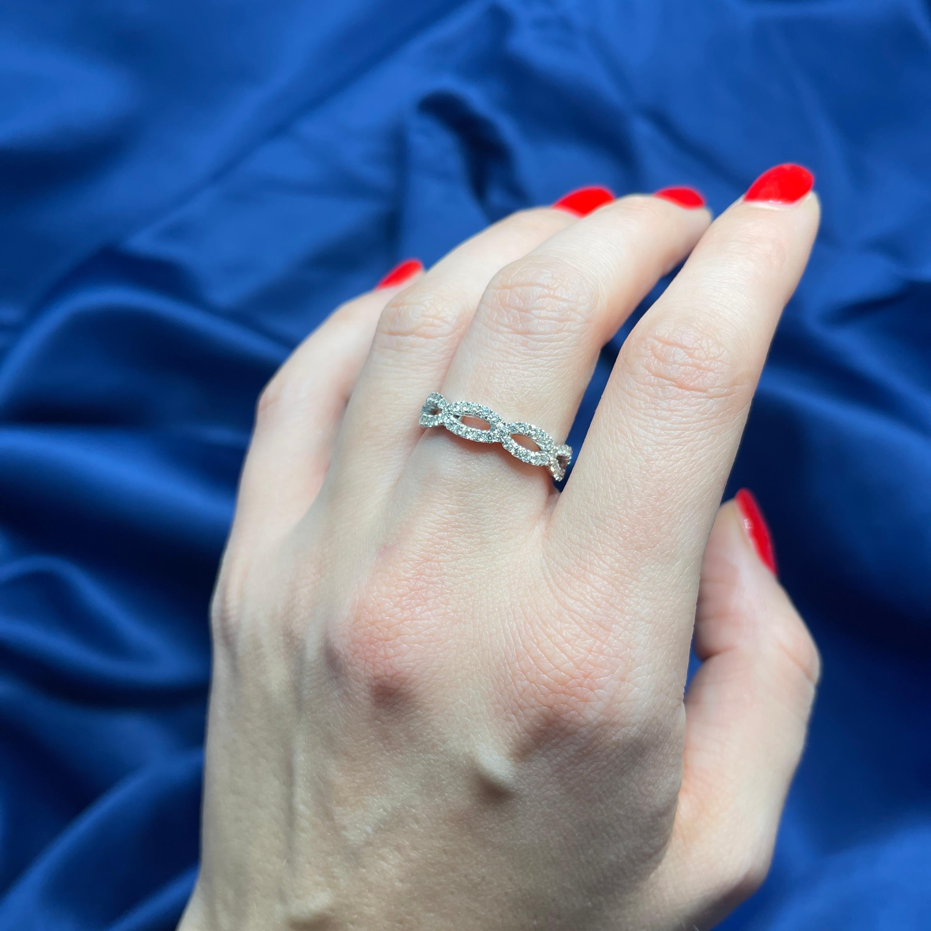 18K White Gold Diamond Pavé Wave Band Ring For Sale 3