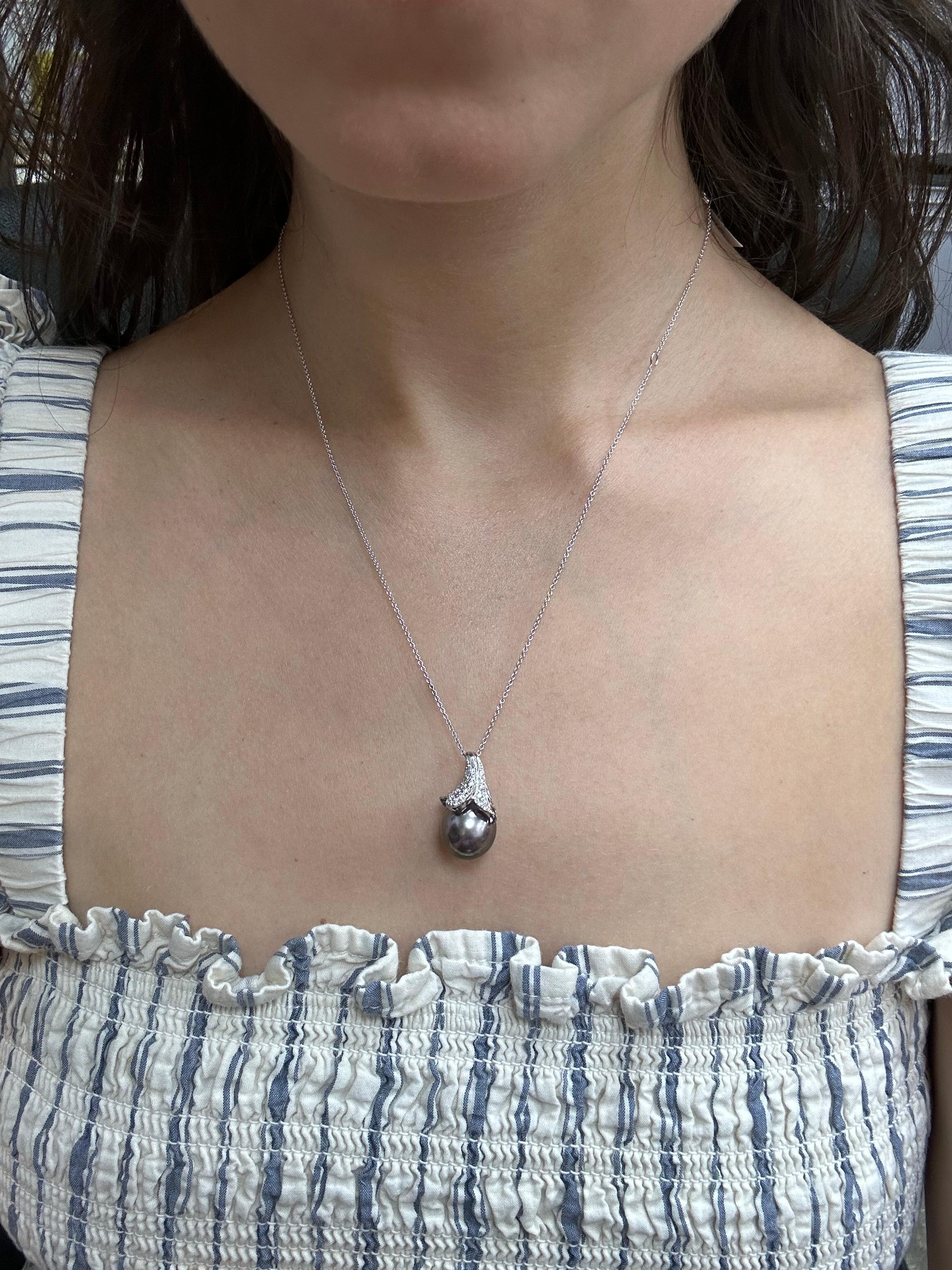 18K White Gold Diamond & Pearl Pendant Necklace – 18