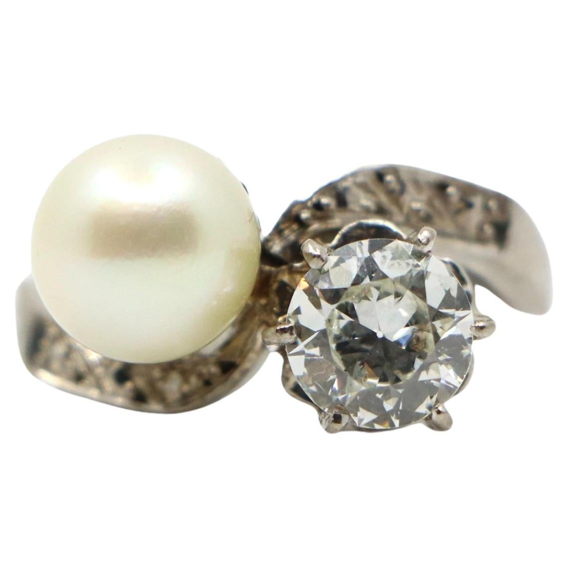 18K White Gold Diamond Pearl Toi Et Moi Ring