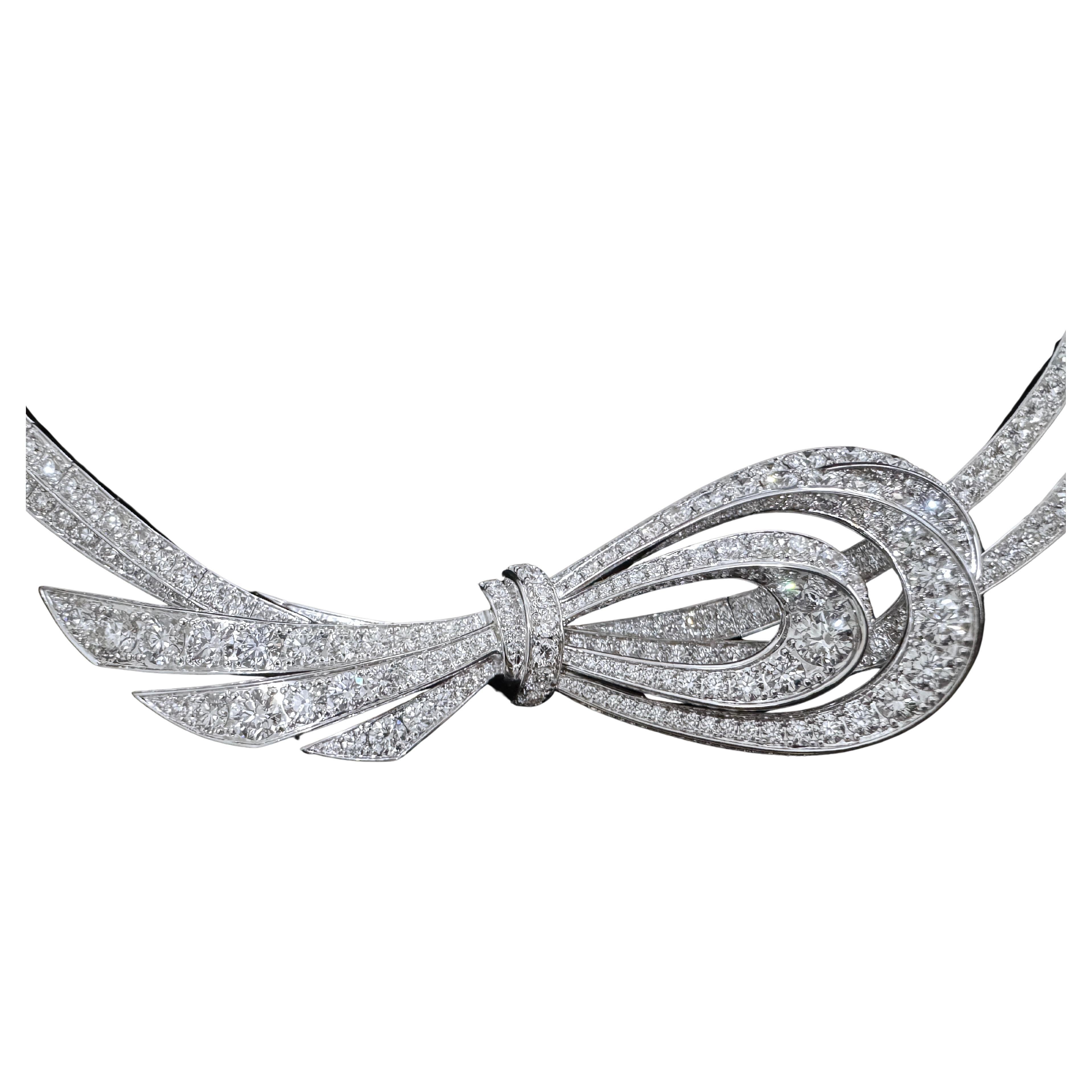 18k White Gold Diamond Ribbon Necklace For Sale 1