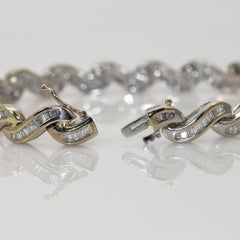 18K White Gold Diamond Ribbon Style Bracelet 2.00ct