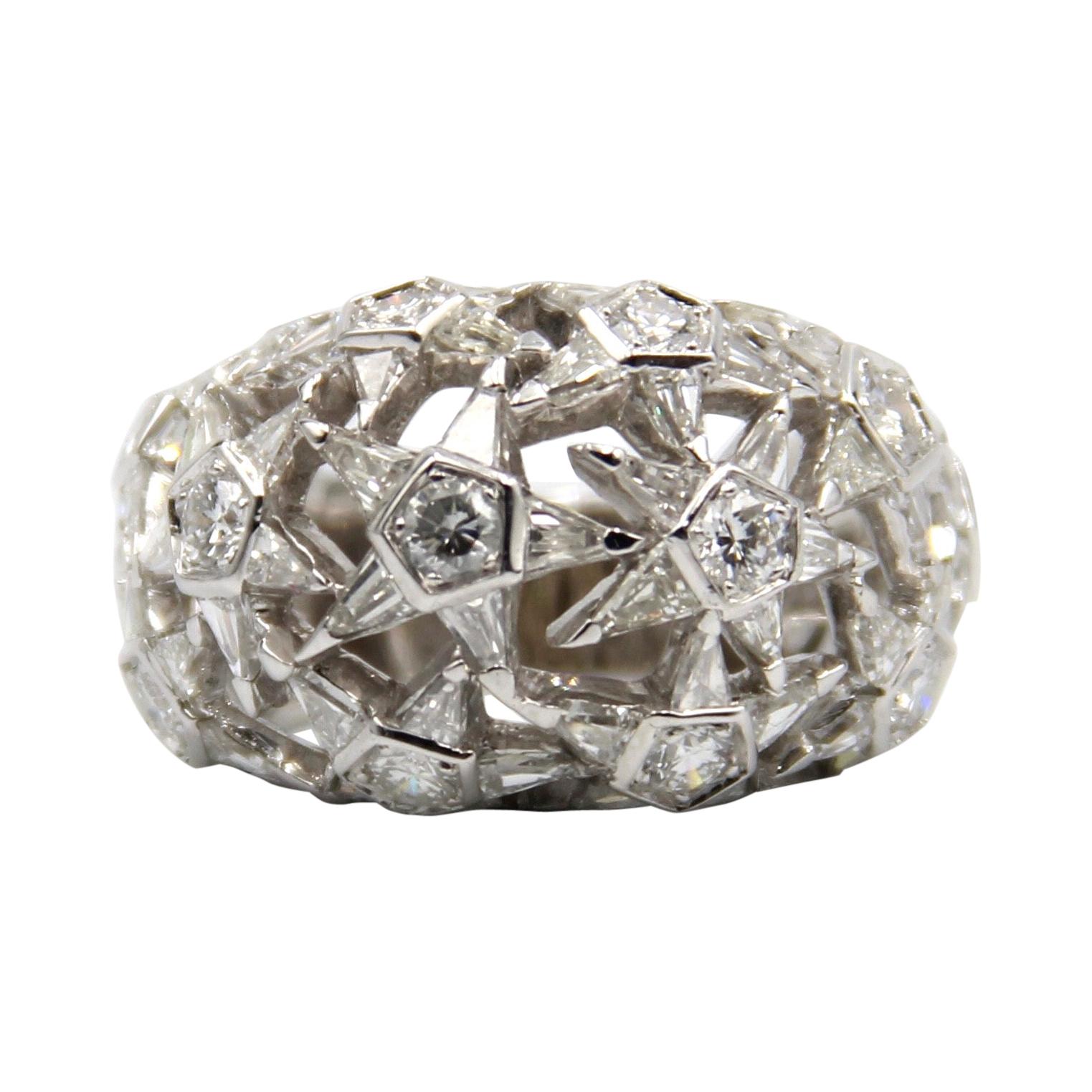 18k White Gold Diamond Ring Designed with Stars