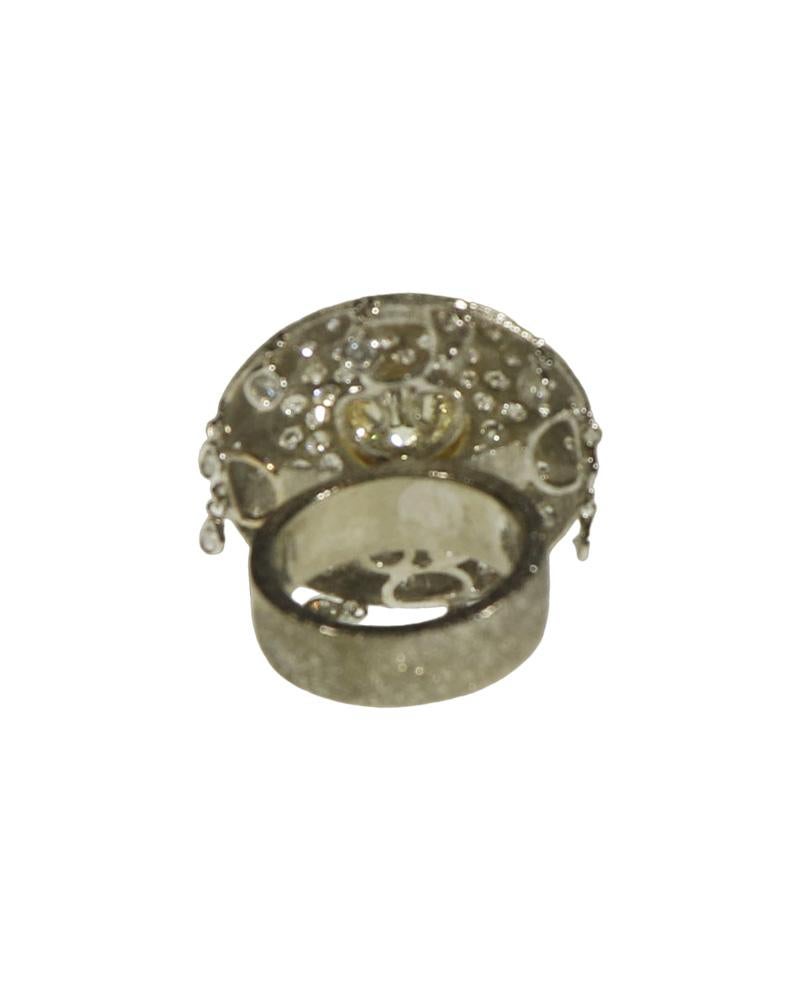 Bague en or blanc 18K avec diamant en vente 1
