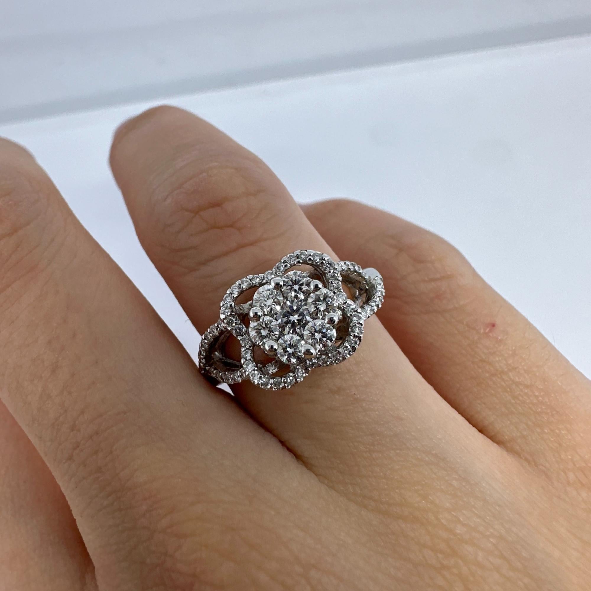 Anello con diamante in oro bianco 18 carati in vendita 2