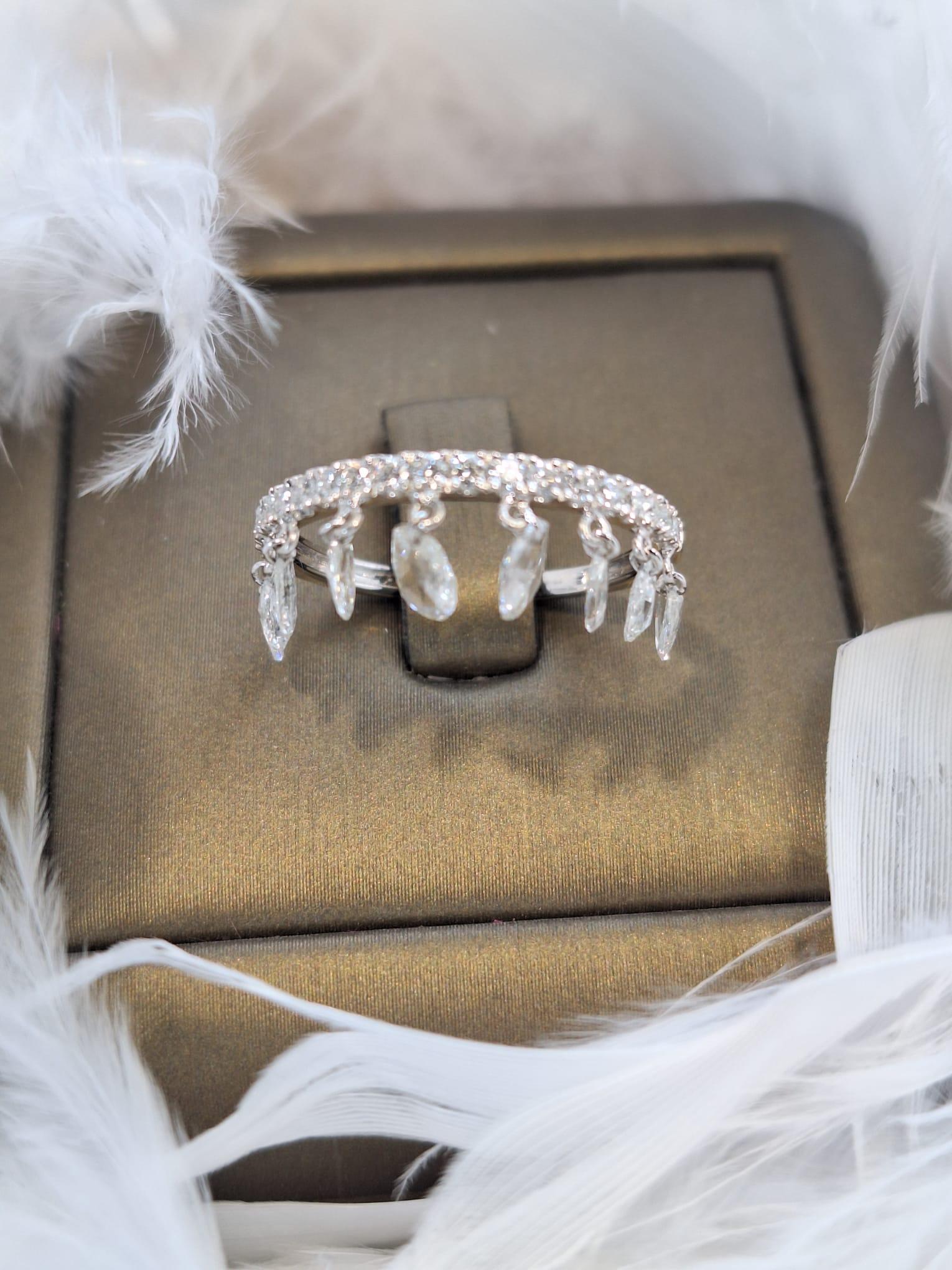 18K White Gold Diamond Ring For Sale 3