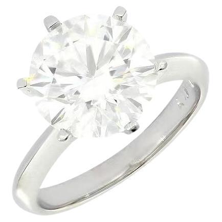 Anello con diamante in oro bianco 18 carati in vendita