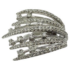 Anillo de diamantes de oro blanco de 18k