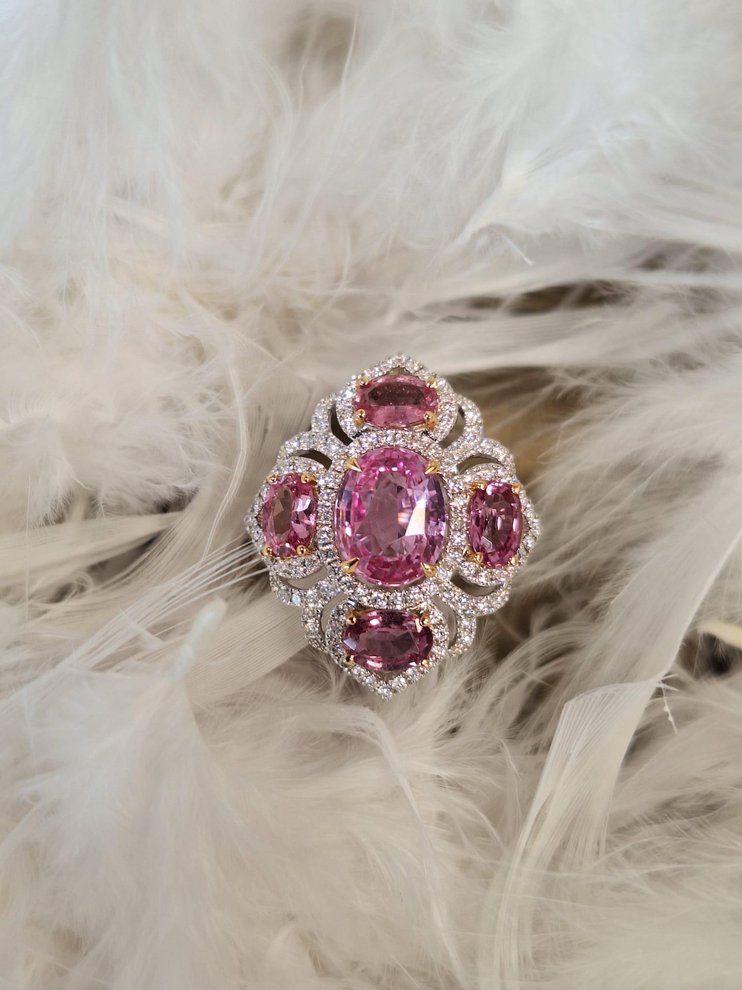 18 Karat Weißgold Diamantring mit rosa Saphir und Diamant im Angebot 2