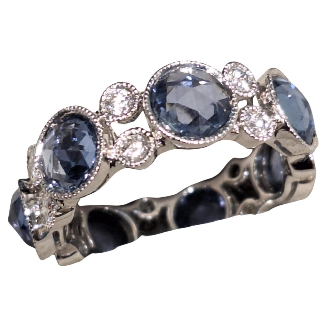 18K White Gold Diamond Ring with Sapphire For Sale