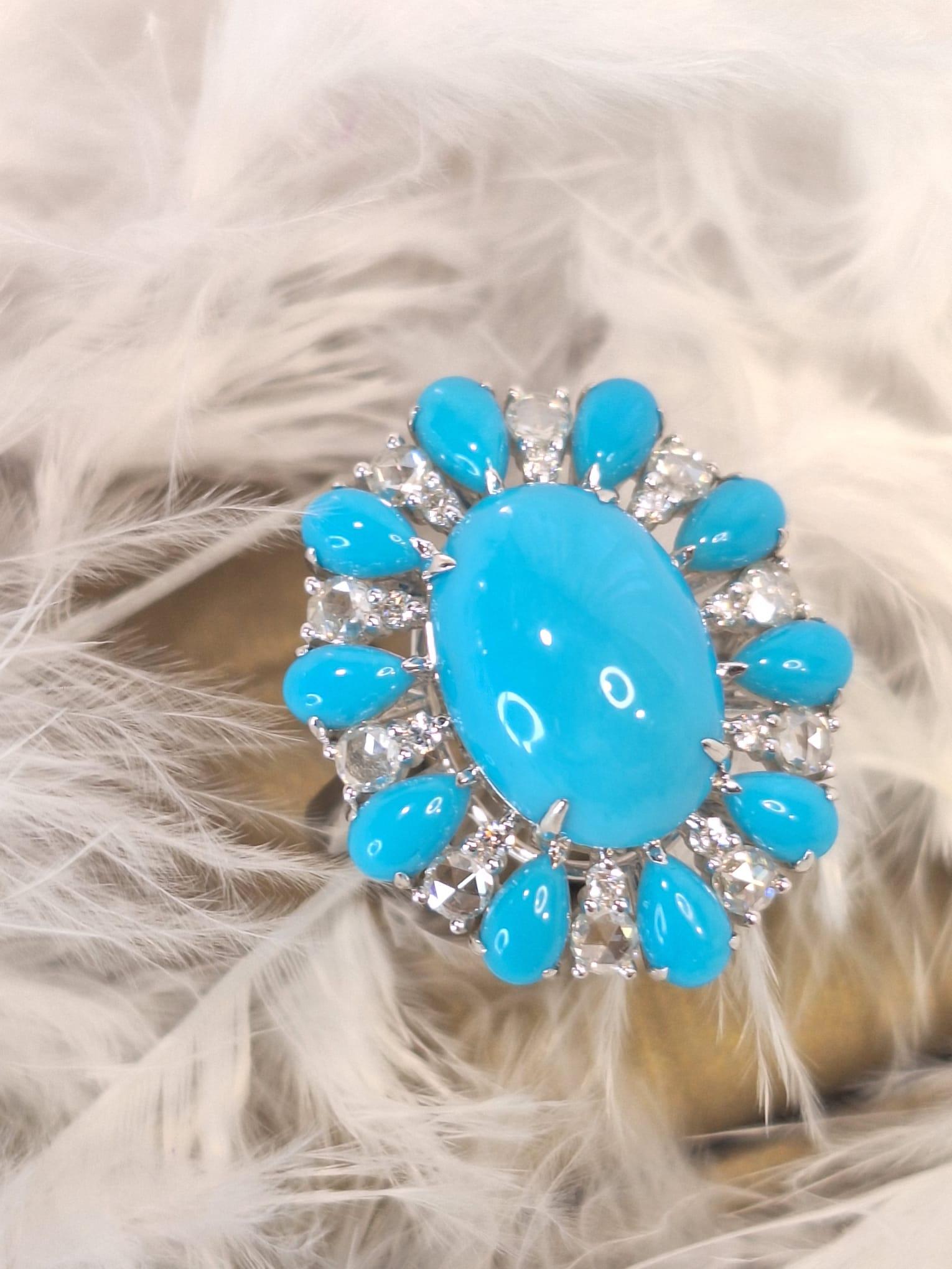 18K White Gold Diamond Ring with Turquoise In New Condition For Sale In Central, HK