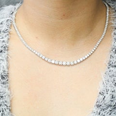 18k White Gold Diamond Rivera Tennis Bracelet Weighing 13.87cts.
