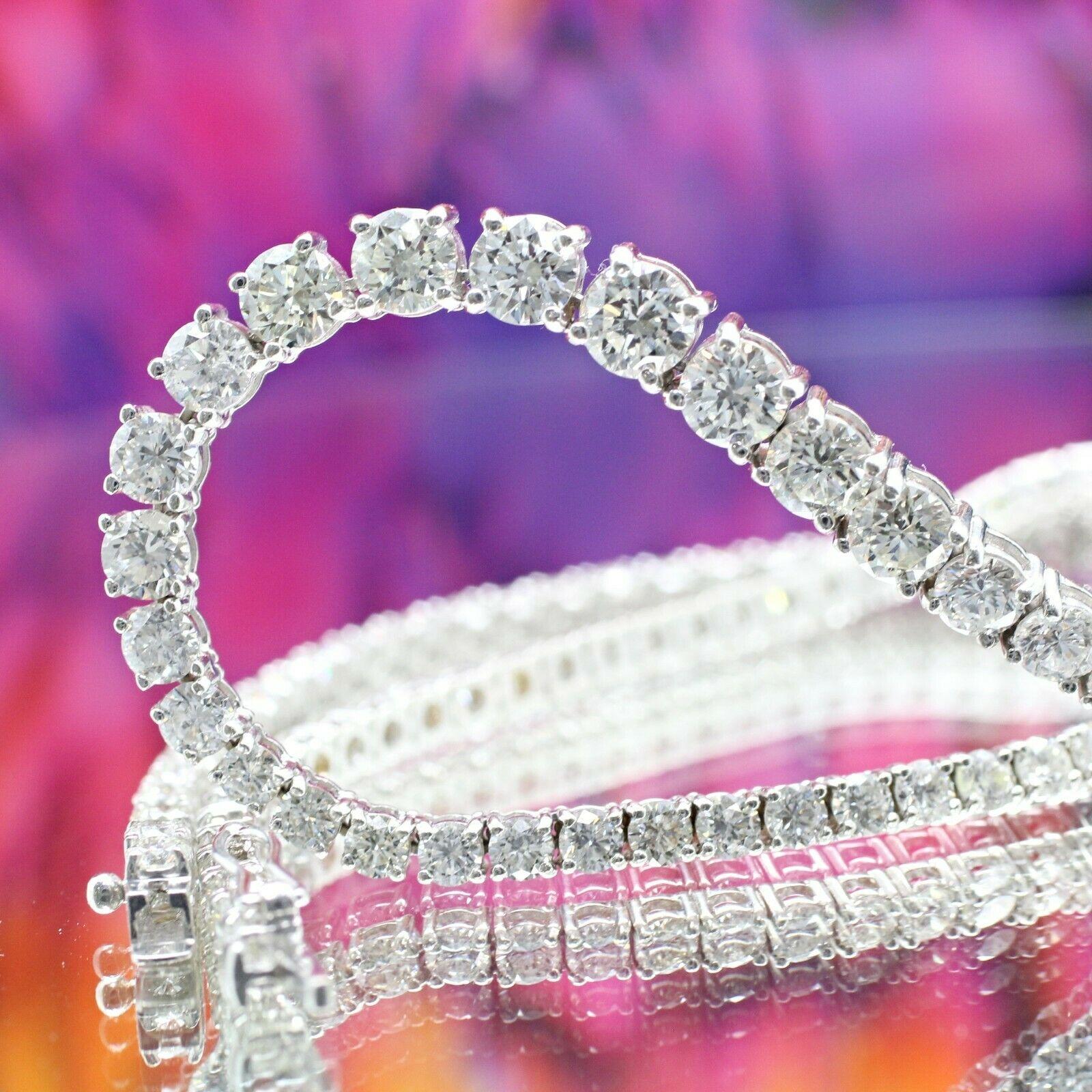 18 Karat Weißgold Diamant Riviera Tennis-Halskette 13,87 Karat im Zustand „Neu“ im Angebot in Los Angeles, CA