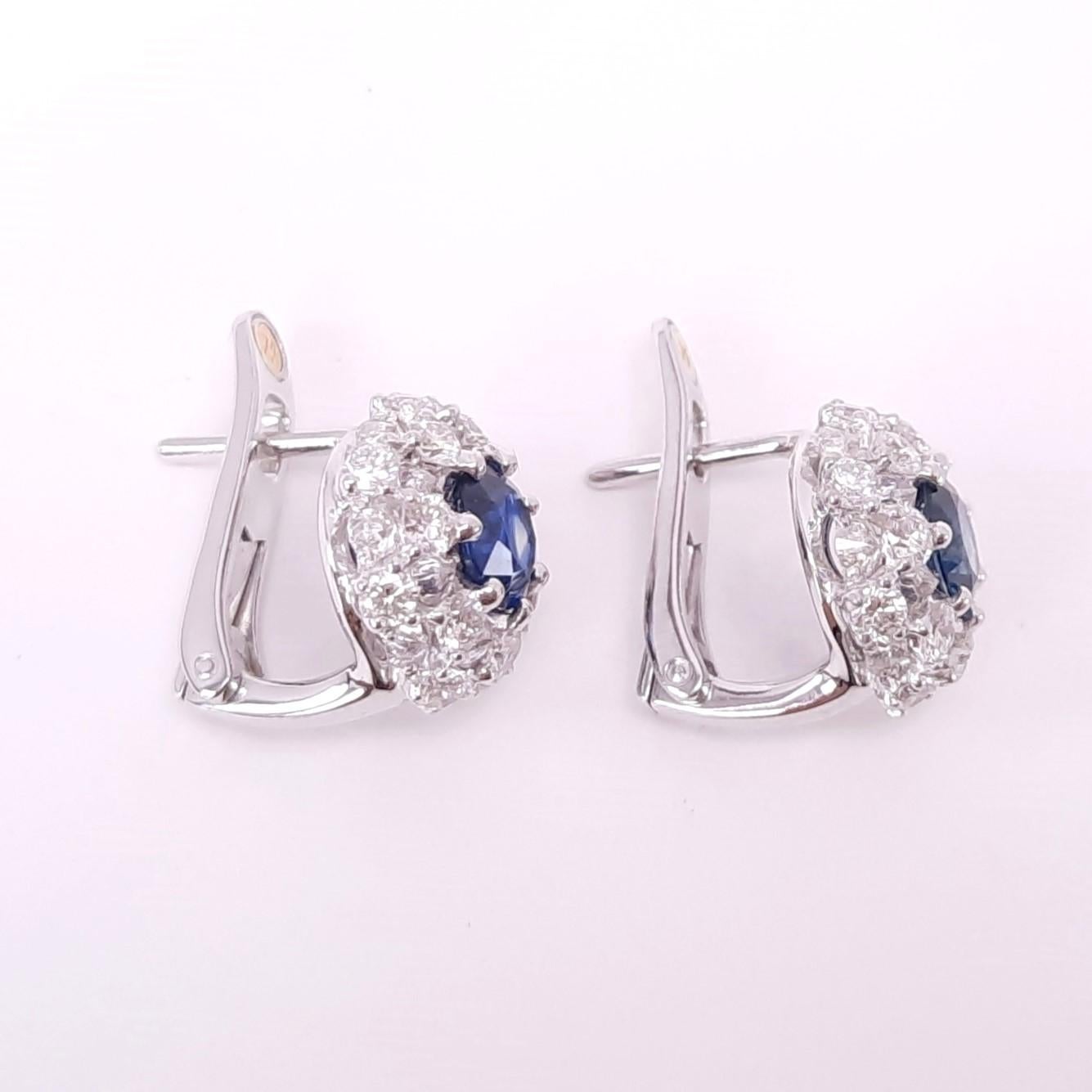 Contemporary MOISEIKIN Diamond Sapphire White Gold Earrings in Aurora Style For Sale