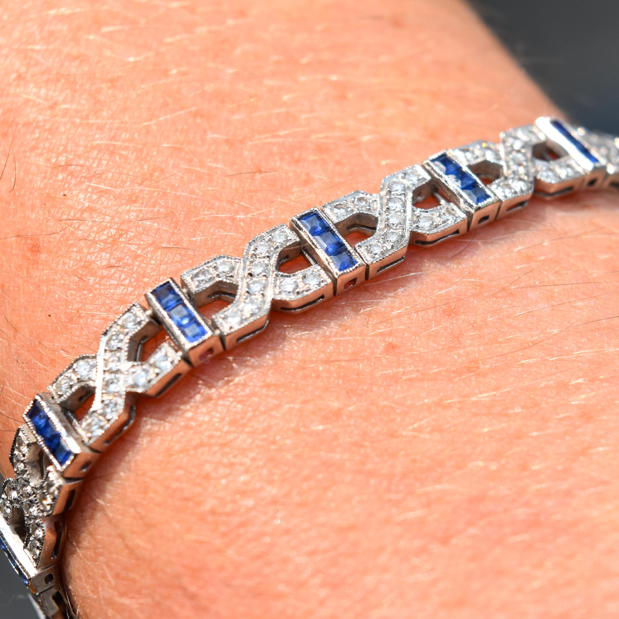 18K White Gold Diamond Sapphire Infinity Link Bracelet In Good Condition For Sale In Philadelphia, PA