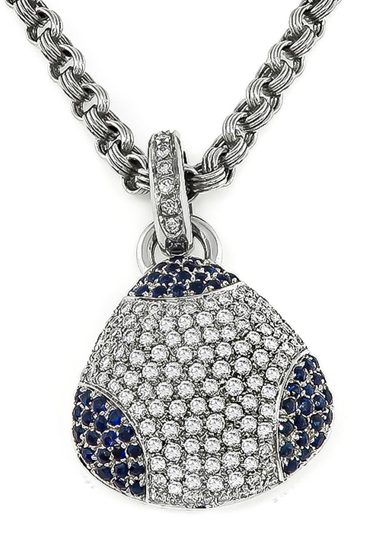 18 Karat White Gold Diamond Sapphire Pendant Necklace In Good Condition In New York, NY