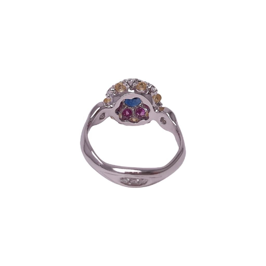 18K White Gold Diamond Sapphire Ring in Aurora Style In New Condition For Sale In Hong Kong, HK