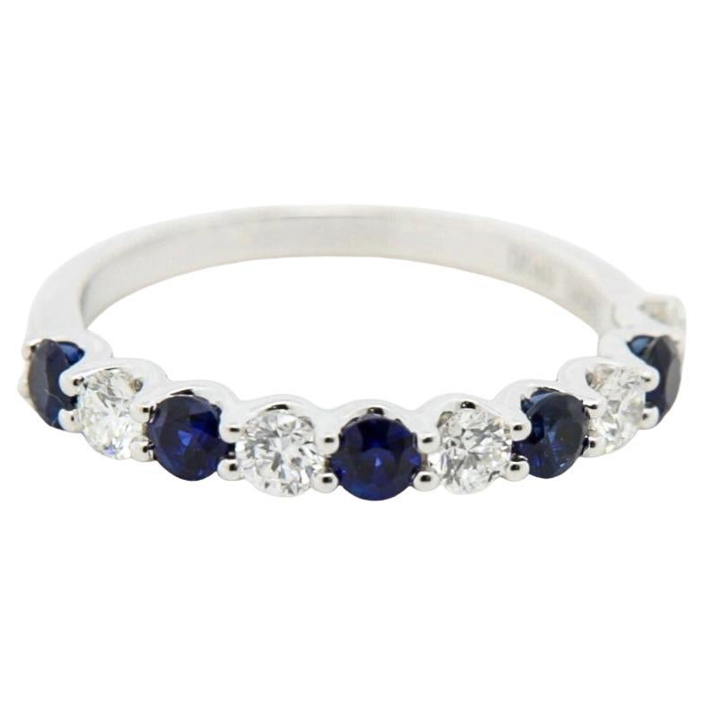 Jonc en or blanc 18K avec diamant et saphir en forme de U en vente