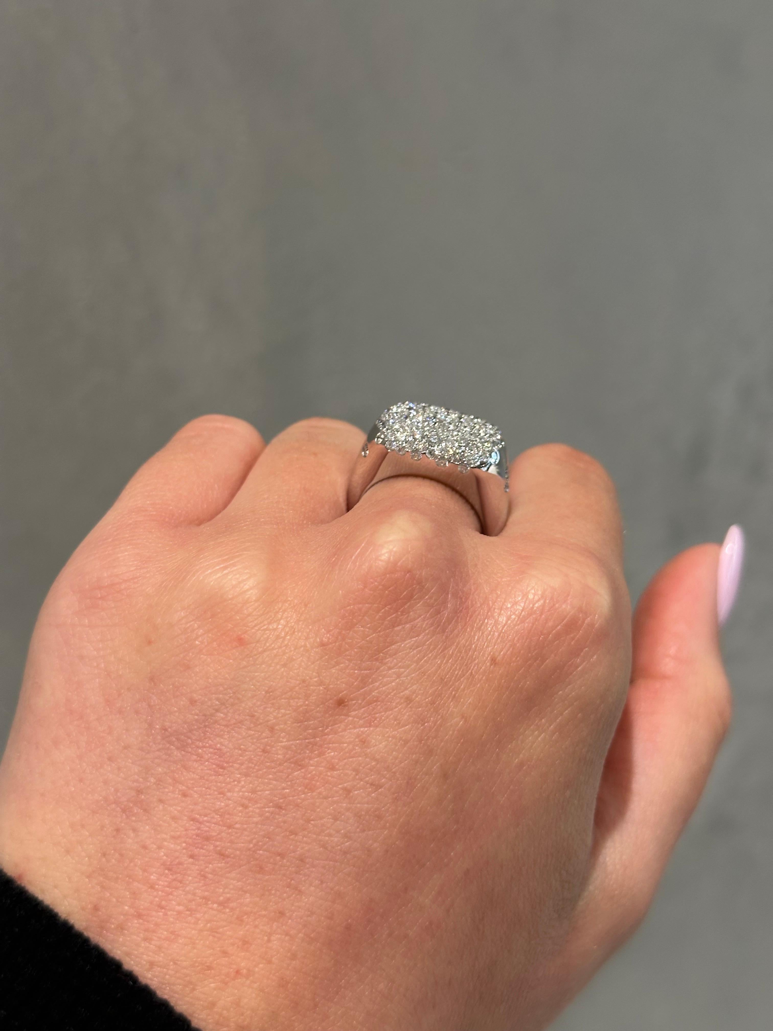 18K Weißgold & Diamant Siegelring für Damen oder Herren im Angebot