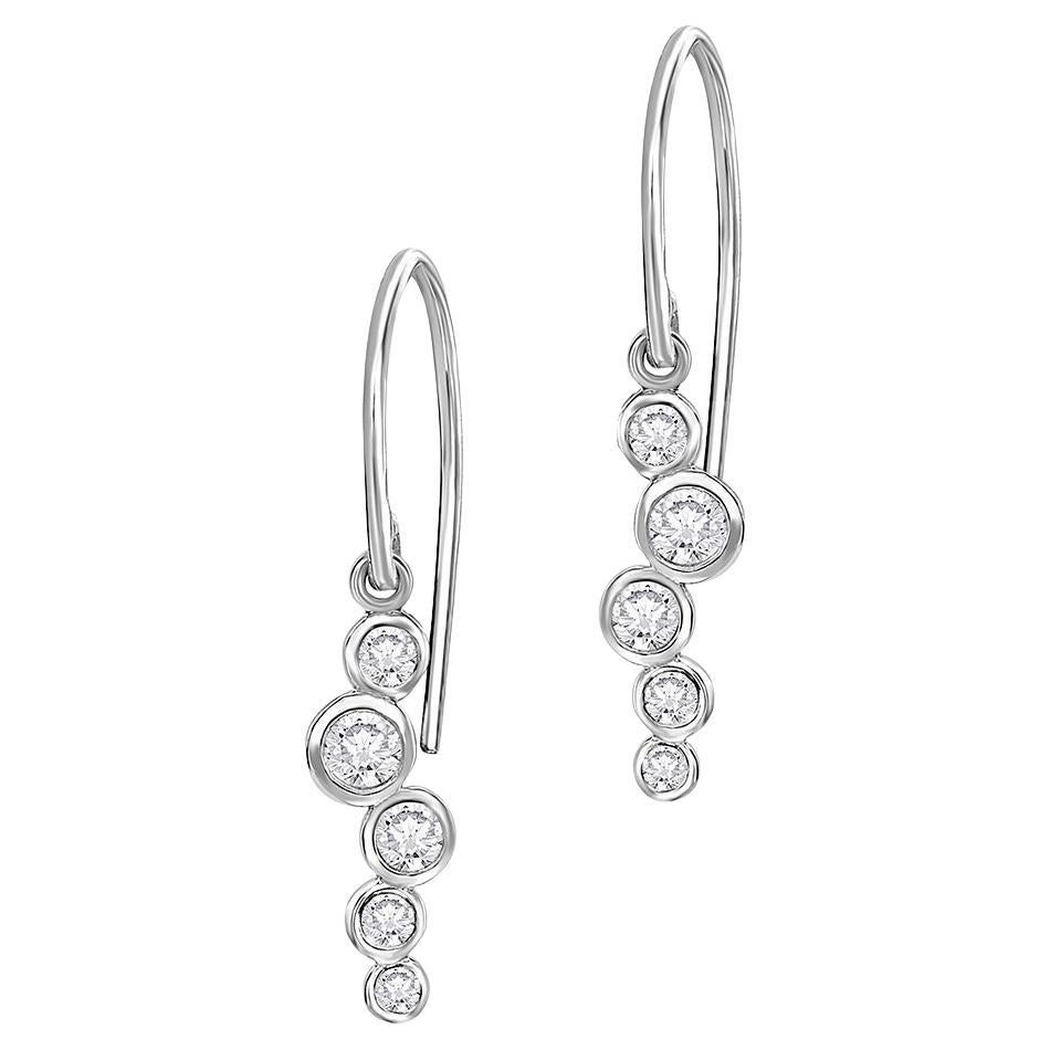 Boucles d'oreilles pendantes en or blanc 18k avec petits diamants en cascade - 0.33ct en vente
