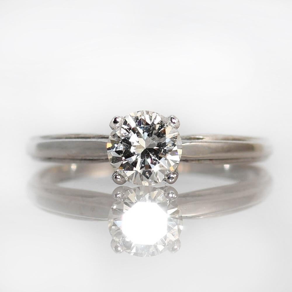 Round Cut 18K White Gold Diamond Solitaire Ring .57ct For Sale