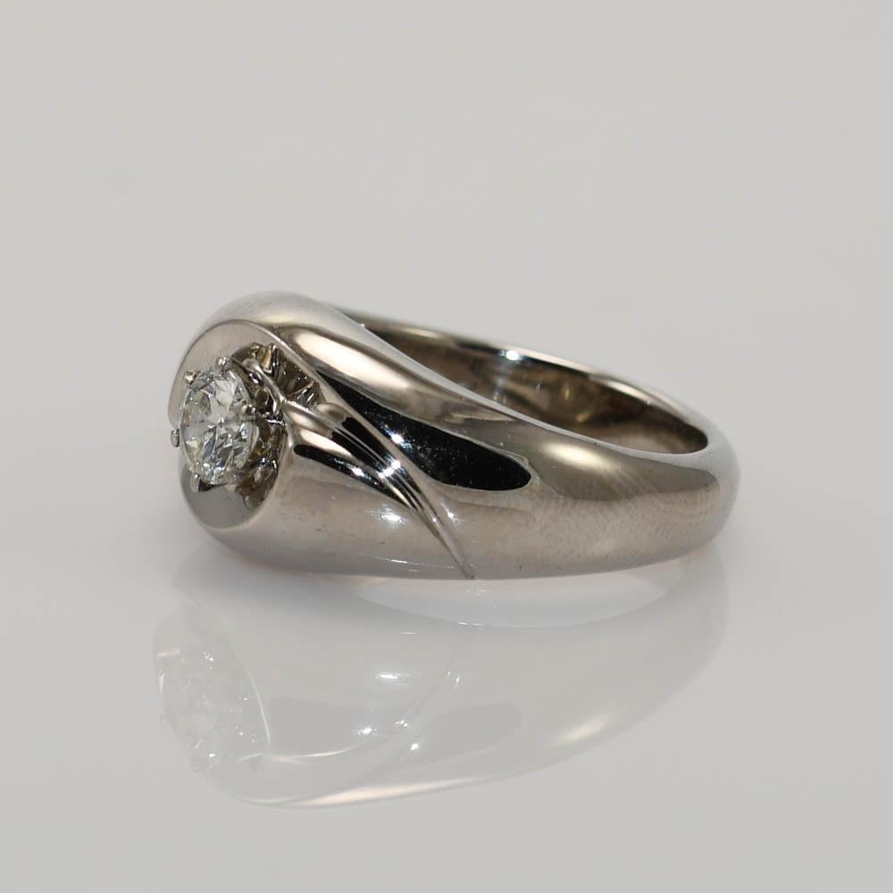 Femenino o masculino Anillo solitario de diamantes de oro blanco de 18 quilates de Jabel en venta