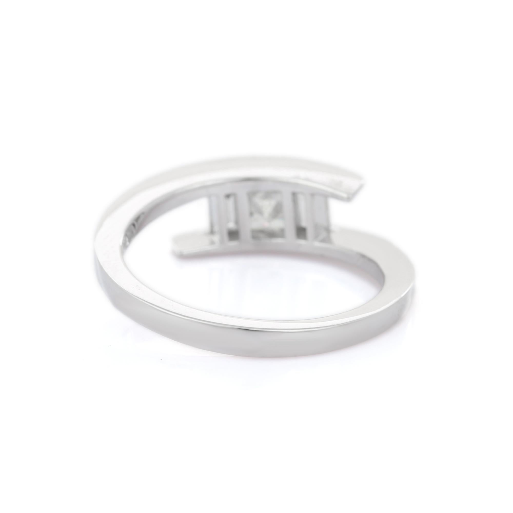 18K White Gold Everyday Diamond Ring 5