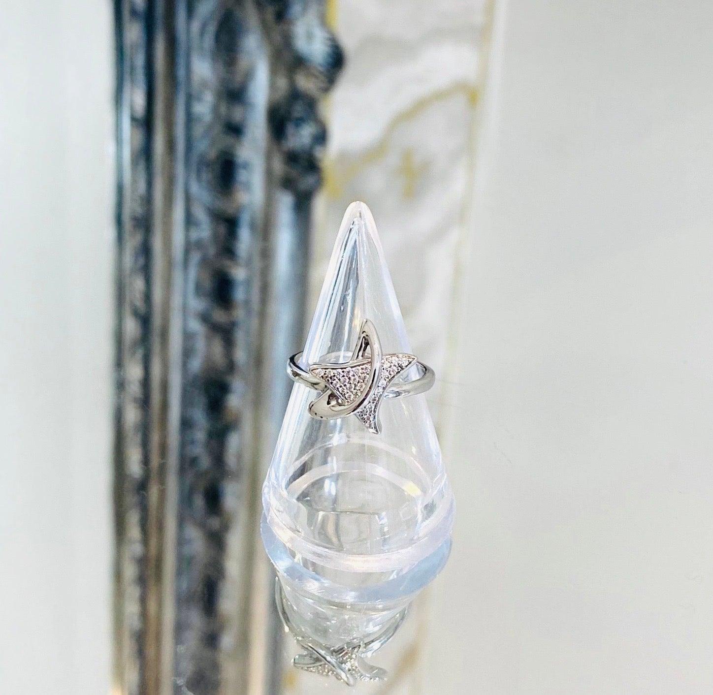 18 Karat Weißgold & Diamant-Stern-Ring (Moderne) im Angebot